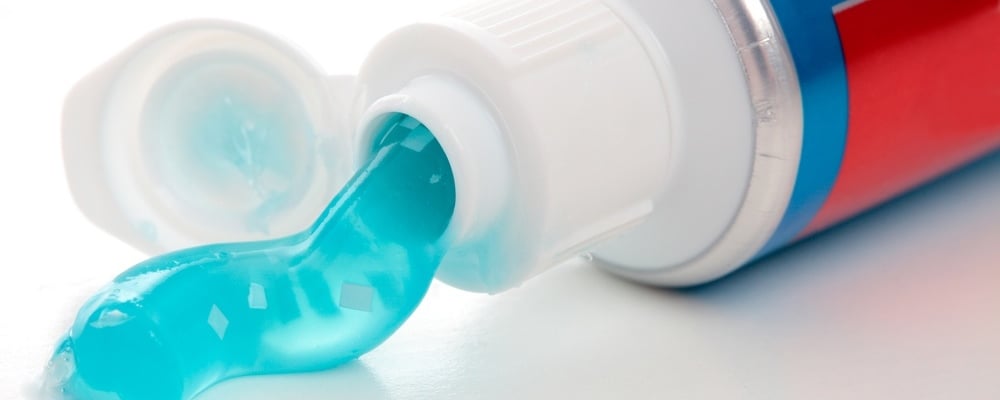 11 Other Uses for Toothpaste